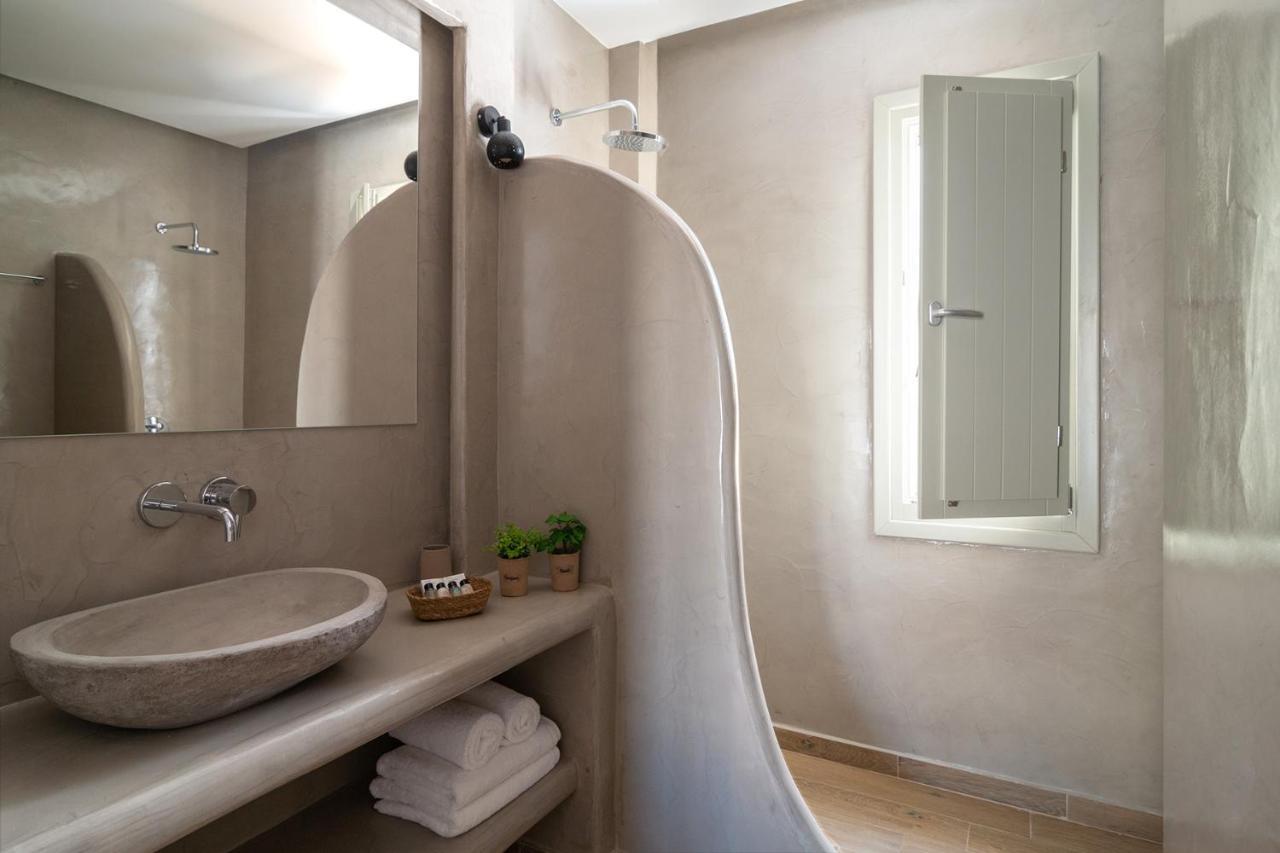 Dolce Suites Kamári エクステリア 写真
