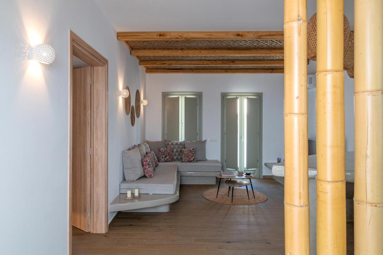 Dolce Suites Kamári エクステリア 写真