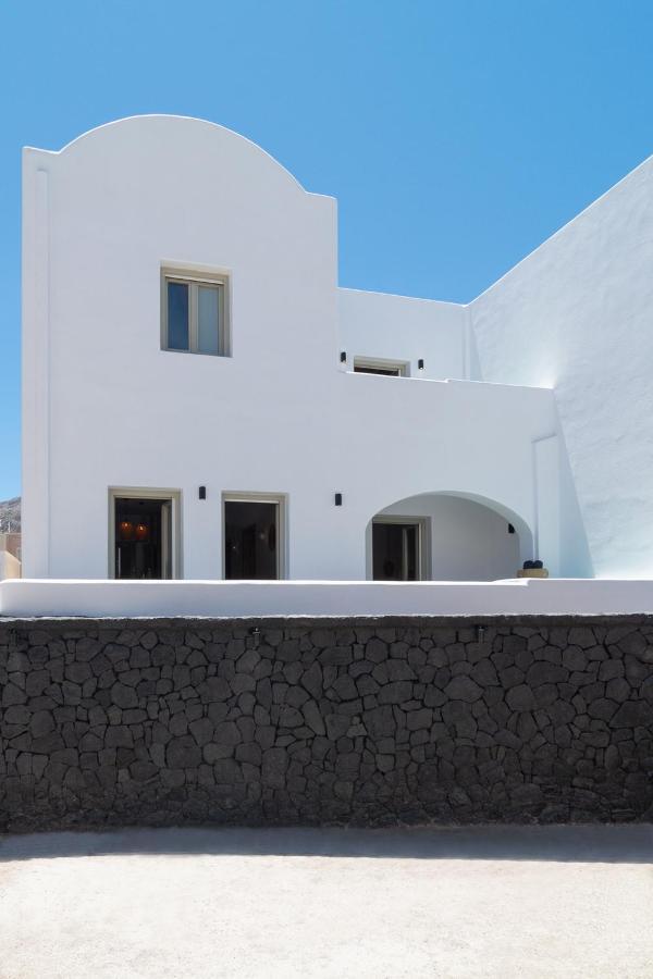 Dolce Suites Kamári エクステリア 写真